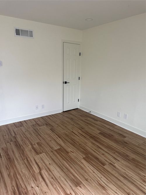 apt-a-3413 Willowrun Dr, Austin, TX, 78704-7328 | Card Image