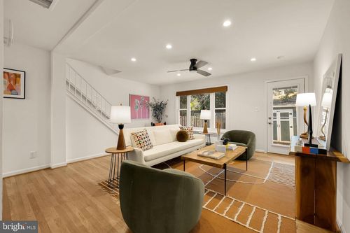 30 Ancell St, ALEXANDRIA, VA, 22305-2501 | Card Image