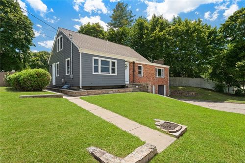 2 King St, Johnston, RI, 02919-4306 | Card Image