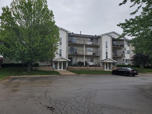 apt-a3-408 Sturdy Rd, Valparaiso, IN, 46383-5305 | Card Image