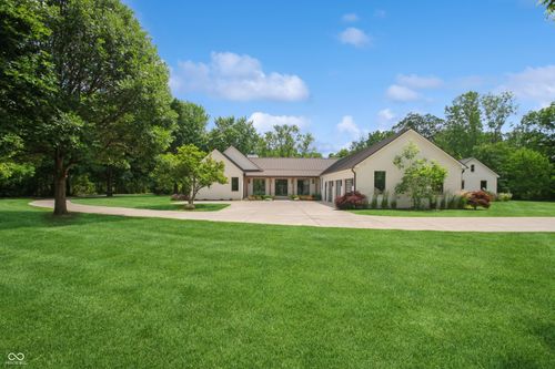 6115 Stonegate Run, Zionsville, IN, 46077-8263 | Card Image