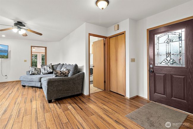 1165 Harding St, House other with 3 bedrooms, 2 bathrooms and 1 parking in Enumclaw WA | Image 4