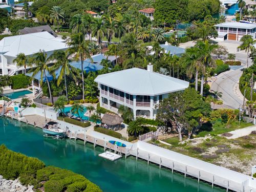 258 W Seaview Cir, Duck Key, FL, 33050-3834 | Card Image