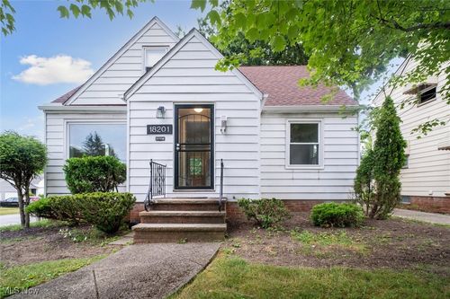 18201 Maple Heights Blvd, Maple Heights, OH, 44137-2741 | Card Image
