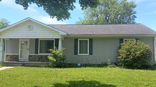 1738 Oak St, Monroe, MI, 48161-1051 | Card Image