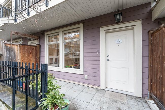 42 - 245 Francis Way, Townhouse with 3 bedrooms, 2 bathrooms and 2 parking in New Westminster BC | Image 3