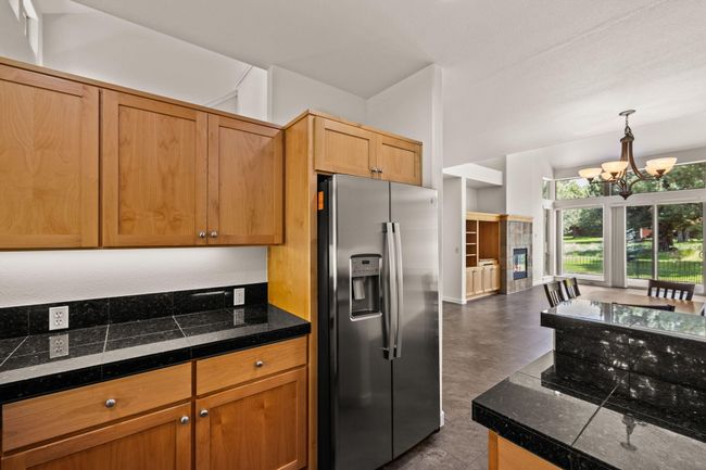 kitchen overlook | Image 12