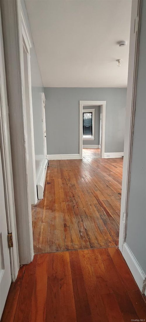 3-104 Winnikee Ave, Poughkeepsie, NY, 12601-2712 | Card Image