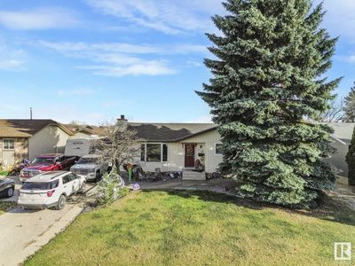 5311 42 St, House other with 4 bedrooms, 3 bathrooms and null parking in Beaumont AB | Image 2