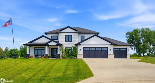 2985 127th Dr, Amana, IA, 52203-8150 | Card Image