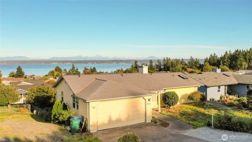 1535 Watkins Dr, Camano Island, WA, 98282-8309 | Card Image