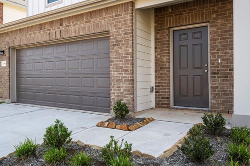 688 Amesbury Rd, Montgomery, TX, 77316-3161 | Card Image