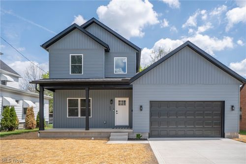 227 Madison St, Ravenna, OH, 44266-2658 | Card Image