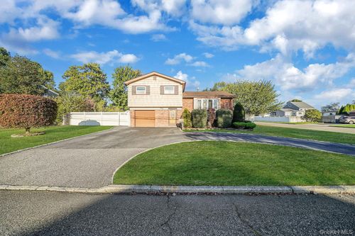 337 W 20th St, Deer Park, NY, 11729-6317 | Card Image