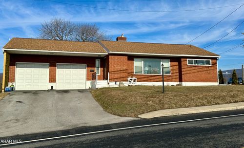 909 E Main Street, Roaring Spring, PA, 16673 | Card Image