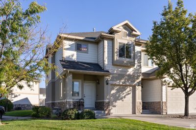 615 E Harvest Bend Way, Townhouse with 3 bedrooms, 2 bathrooms and 1 parking in Draper UT | Image 2