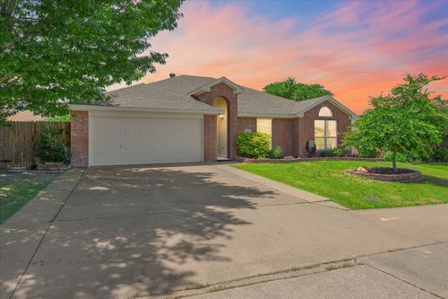 501 Meadowview St, Farmersville, TX, 75442-1019 | Card Image