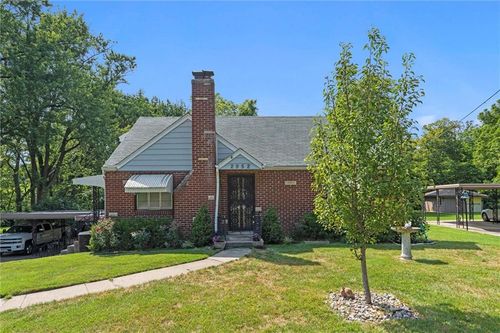 2952 N 70th Ter, Kansas City, KS, 66109-1852 | Card Image