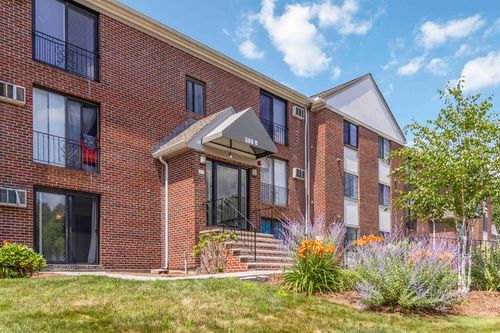 b14-388 Great Rd, Acton, MA, 01720-4003 | Card Image