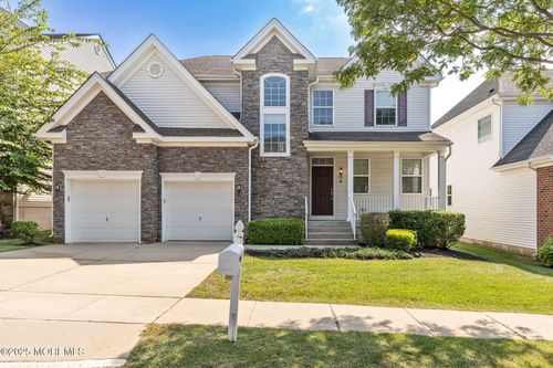 9 Feakes Dr, Atlantic Highlands, NJ, 07716-4015 | Card Image