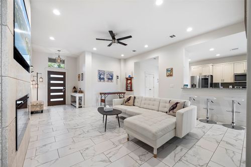 21513 Santa Carlo Ave, Lago Vista, TX, 78645-6826 | Card Image