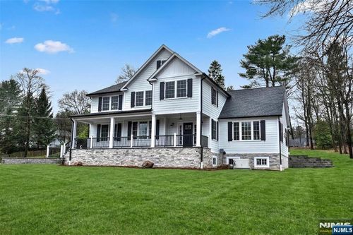 279 Miller Rd, Mahwah, NJ, 07430-1422 | Card Image