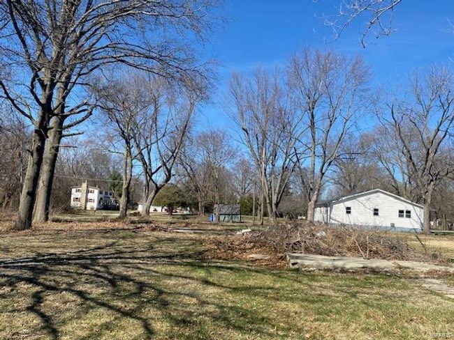 245 S 7 Th St, House other with 3 bedrooms, 1 bathrooms and 1 parking in Nokomis IL | Image 5