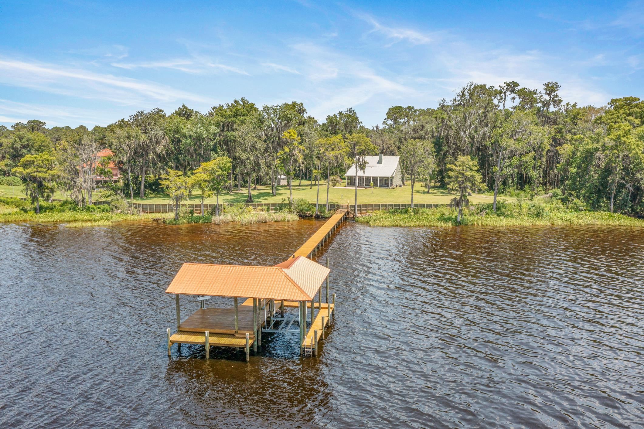 Blue Skies Ln, East Palatka, FL 32131