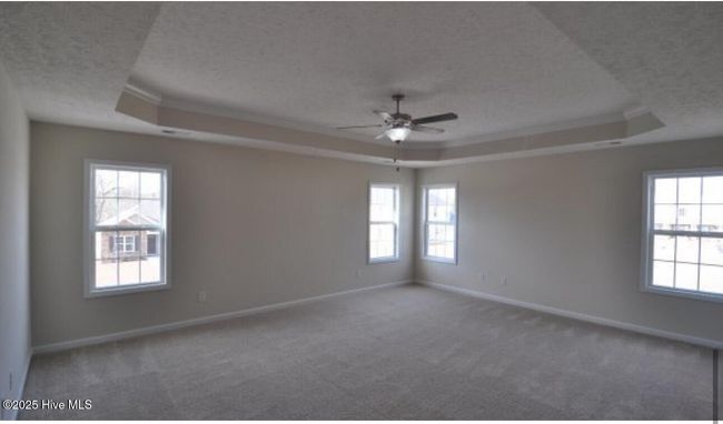 Large open and airy | Image 17