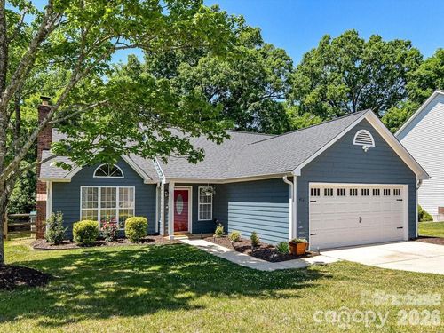 4131 Huntmeadow Dr, Charlotte, NC, 28269-7125 | Card Image