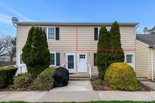 d38-1000 9th St, Greenport, NY, 11944-1700 | Card Image