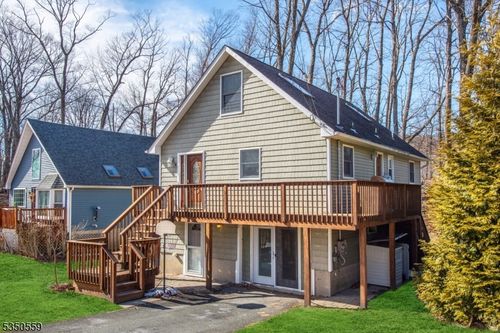 9 Butternut Rd, Vernon, NJ, 07462-3418 | Card Image