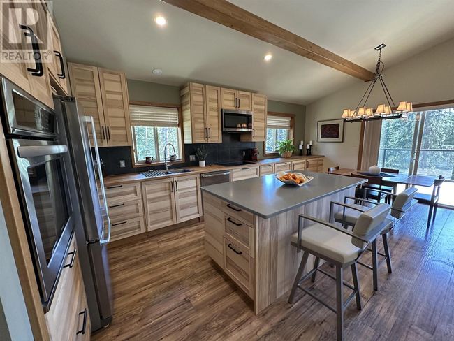 8396 Rainbow Country Road, House other with 3 bedrooms, 3 bathrooms and null parking in Bridge Lake BC | Image 18