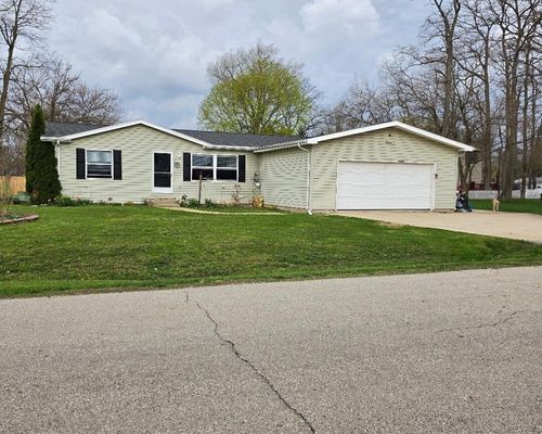 N1143 Linden Road, BLOOMFIELD, WI, 53128 | Card Image