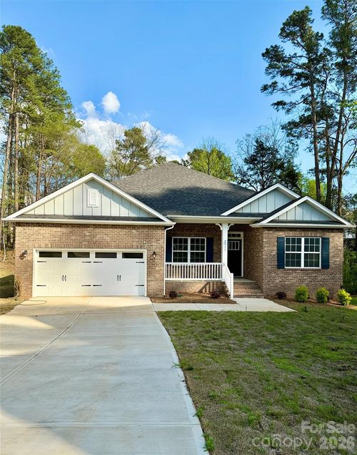 34-2913 Waterford Ln, Albemarle, NC, 28001-8088 | Card Image