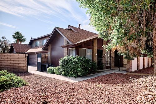 3155 Arville St, Las Vegas, NV, 89102-7607 | Card Image