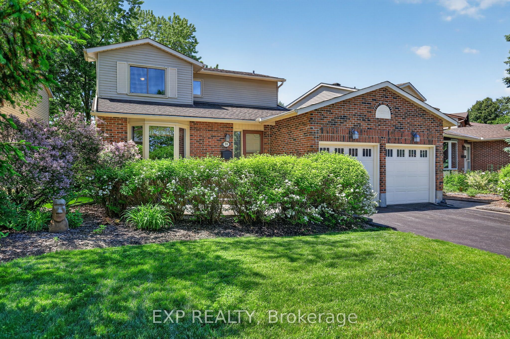 Residential in Cityview - Parkwoods Hills - Rideau Shore 2