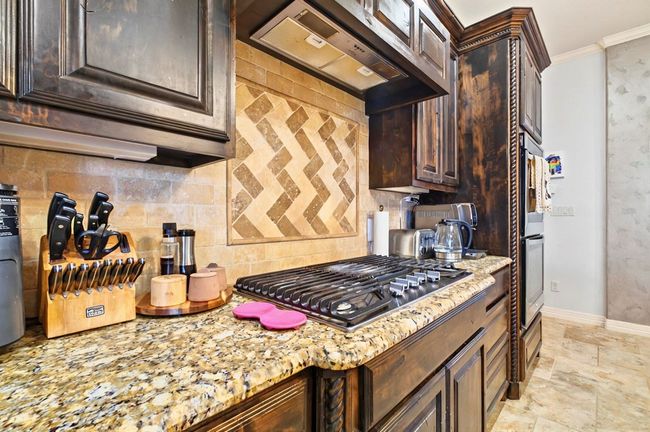 6711 Mosswood Dr, House other with 5 bedrooms, 3 bathrooms and 3 parking in Midland TX | Image 17