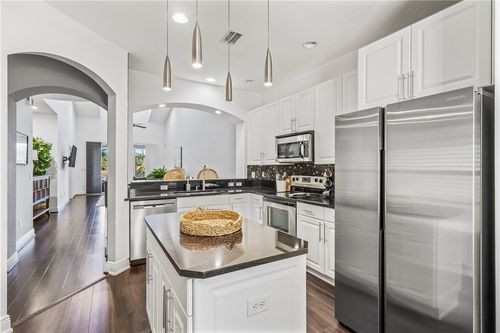 1634 Baseline Ln, Vero Beach, FL, 32967-2077 | Card Image