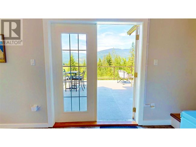 4784 Ivy Rd, House other with 5 bedrooms, 5 bathrooms and 5 parking in Eagle Bay BC | Image 26