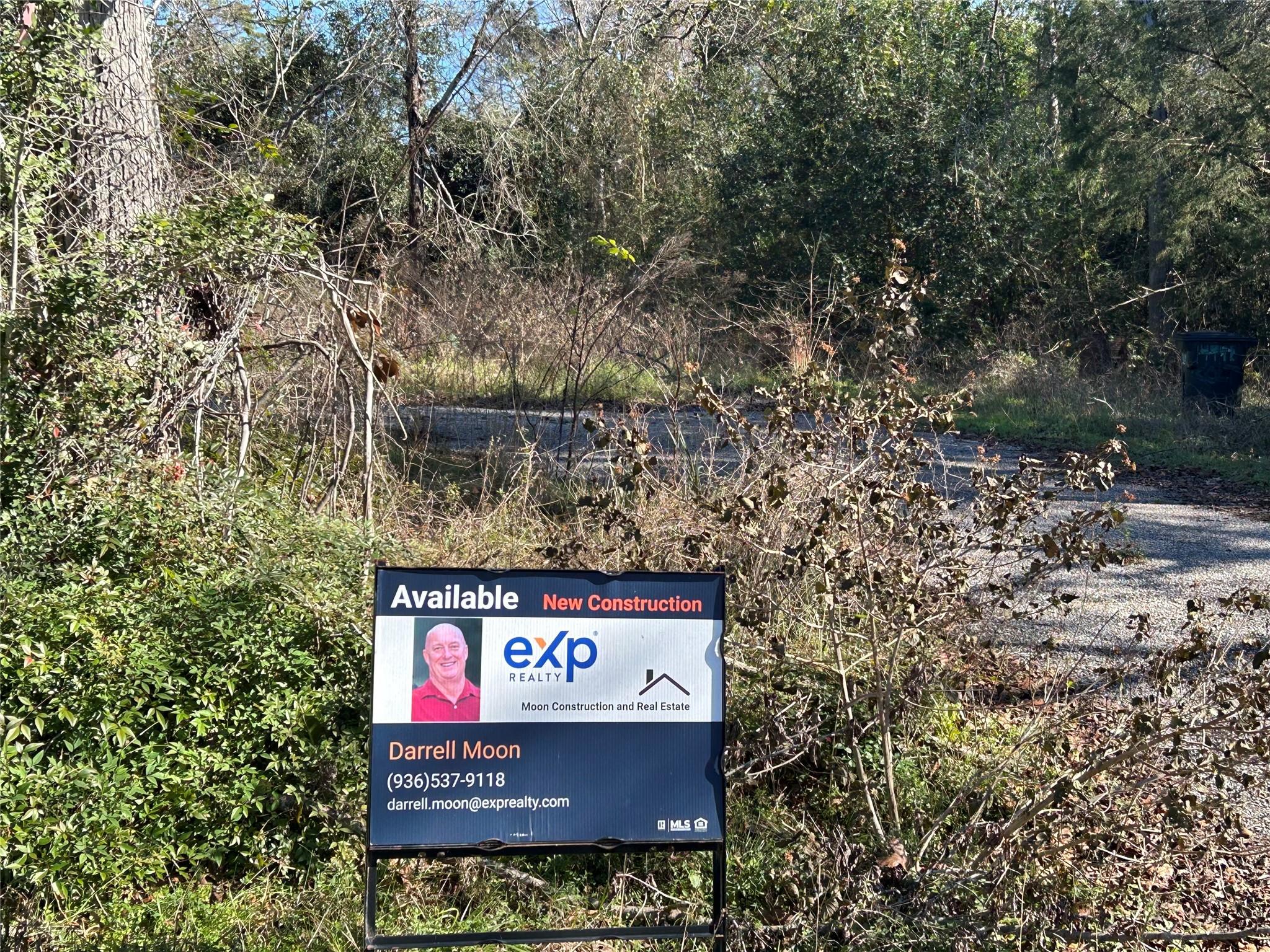 Land in Willis