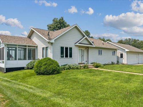 5141 25th Ave, Brandon, IA, 52210-9633 | Card Image