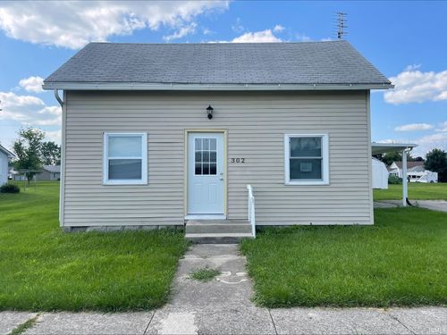 302 W Pleasant St, Churubusco, IN, 46723-2102 | Card Image