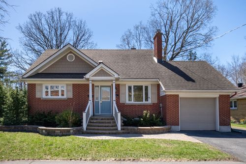 494 Pleasant Park Rd, Ottawa, ON, K1H5N1 | Card Image