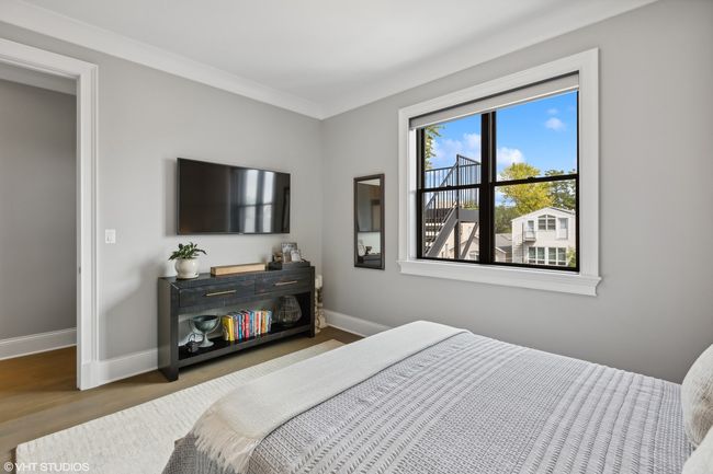 2 - 2633 N Mildred Ave, Condo with 4 bedrooms, 3 bathrooms and 1 parking in CHICAGO IL | Image 22