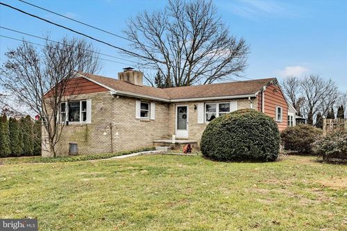 1892 Weavertown Rd, DOUGLASSVILLE, PA, 19518-8947 | Card Image