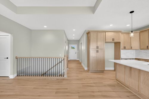 2938 Lake Hill Dr, Des Moines, IA, 50320-4700 | Card Image