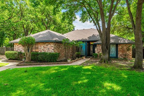 2401 Oak Shadow Court, Arlington, TX, 76017 | Card Image