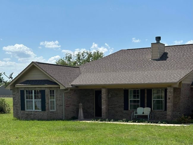 200 Apache Trail Street, House other with 4 bedrooms, 3 bathrooms and null parking in Burnet TX | Image 4
