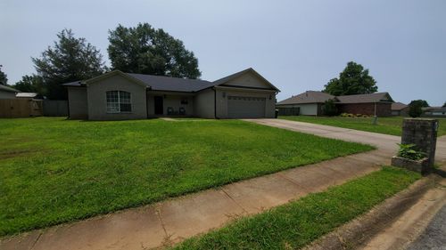 45 Woodbridge Dr, Cabot, AR, 72023-3984 | Card Image